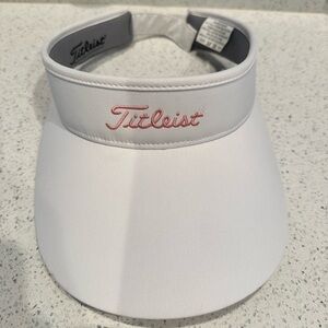 Women’s white & pink titleist visor